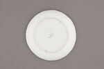 Assiette creuse à bords contournés d'une série de quatre (R 506, 507, 508, 509), image 2/4