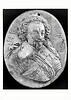 Médaillon ovale orné d'un buste d'homme en cuirasse, initiales H.B.P.P., image 1/2