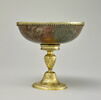 Coupe montée sur un pied en argent doré, décoré de gravures, image 1/3