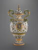 Vase couvert à deux anses : armoiries, image 1/21