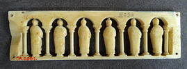 Plaque provenant d'un autel portatif : les saints Pierre, Paul, André, Jacques, Jean et Thomas, image 4/7
