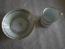 Tasse litron avec soucoupe, d'une paire (TH 1330), image 2/3