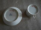 Tasse litron avec soucoupe, d'une paire (TH 1330), image 3/3