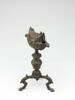 Lampe dont le couvercle est surmonté d'une demi figure de Minerve, image 2/5