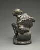 Statuette : Bacchus appuyé sur un tonneau, la main droite tenant une coupe, image 4/4