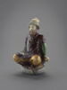 Statuette : personnage masculin assis, image 1/7