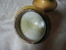 Vase couvert en forme de pomme de pin, image 3/3