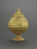 Vase couvert en forme de pomme de pin, image 1/3