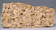 Fragment d'une plaque : Le Christ en gloire au milieu des apôtres (Ascension?), image 4/4