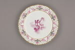 Assiette d'une série de quarante et une (R 510 à 549 bis), image 1/3