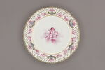 Assiette d'une série de quarante et une (R 510 à 549 bis), image 1/3