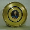 Boîte ronde : au couvercle, portrait de Louis XIV jeune, image 1/2