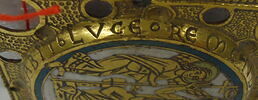 Plaque ronde provenant d'un phylactère (?) : Christ juge entre deux anges porteurs des instruments de la Passion, image 12/14