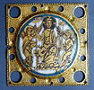 Plaque ronde provenant d'un phylactère (?) : Christ juge entre deux anges porteurs des instruments de la Passion, image 7/14