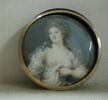 Couvercle de bonbonnière avec portrait de femme, image 1/2