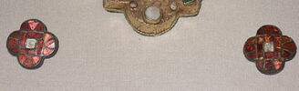 Paire de fibules quadrilobées cloisonnées, image 3/3