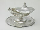 Terrine, sa doublure et son plateau du service du Roi d'Angleterre et de Hanovre George III, d'une paire (OA 12382), image 7/20