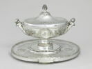 Terrine, son plateau et sa doublure du service de George III d'Angleterre et de Hanovre, d'une paire (OA 12381), image 2/11