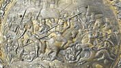 Rondache : combat entre Romains et Carthaginois, image 2/3