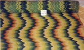 Tissu de laine imitant la tapisserie décoré, sur fond beige, d'ornements en dents de scie verts et ocre, image 5/5