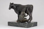 Groupe sculpté : paysanne trayant une vache, image 5/12