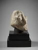 statue, image 3/6