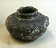 vase, image 3/3