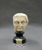 statue, image 1/2