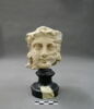 statue, image 1/4