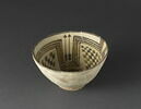vase, image 3/3