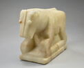 statue, image 2/5