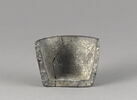 vase, image 2/2