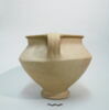 vase, image 3/3