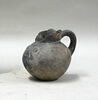 vase, image 3/3