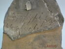 stèle  ; ex-voto, image 2/3