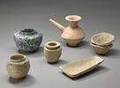 vase, image 2/2