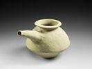 vase, image 2/2