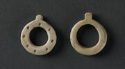 anneau ; pendentif ; pendeloque, image 2/2