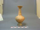 vase, image 2/4