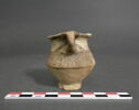 vase, image 3/3