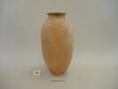 vase, image 3/3