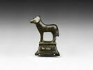 figurine, image 3/4