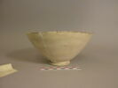 vase, image 2/2