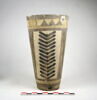 vase, image 2/2