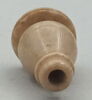 instrument de tissage, filature, couture ; bijou, parure, amulette ; instrument de toilette, image 3/5