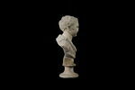 statue, image 2/7