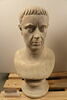 statue, image 2/4