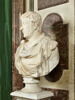 statue, image 2/3