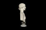 statue, image 2/5