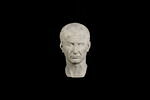 statue, image 2/7